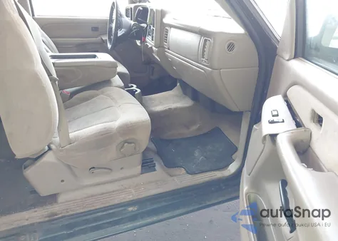 2002 Chevrolet Silverado 1500 Ls z USA, uszkodzony, nr VIN 1GCEC19V32E254504